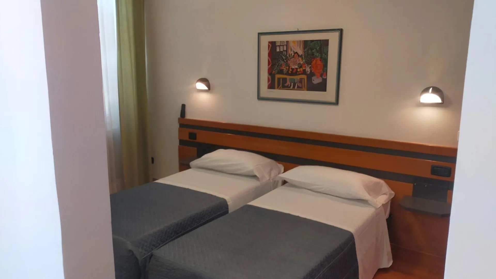 Hotel Roma Ασίζη 3*,  Ιταλία